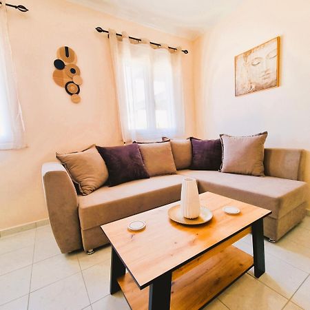 Estrella Apartment Sparta Ngoại thất bức ảnh